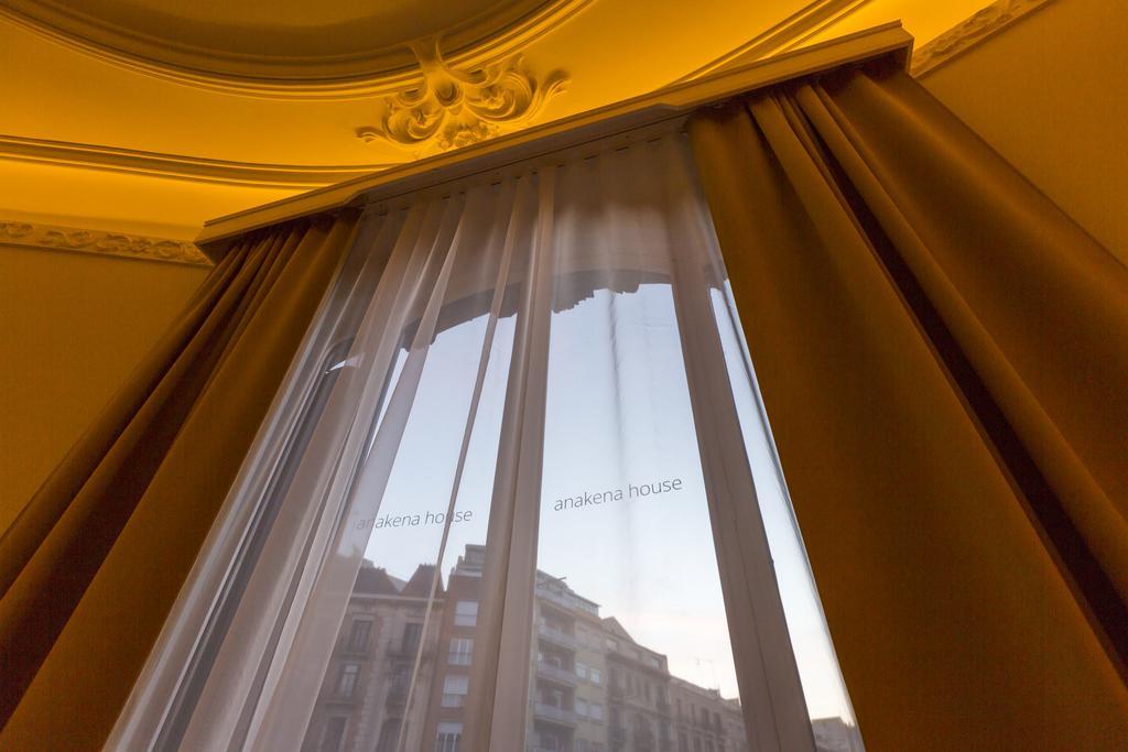 Anakena House Bed & Breakfast Barcelona Exterior photo