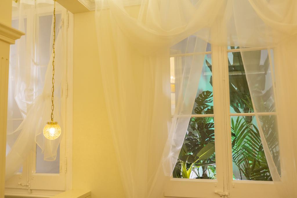 Anakena House Bed & Breakfast Barcelona Exterior photo