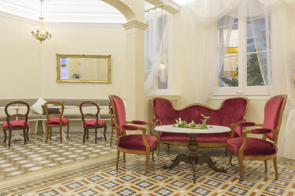 Anakena House Bed & Breakfast Barcelona Exterior photo