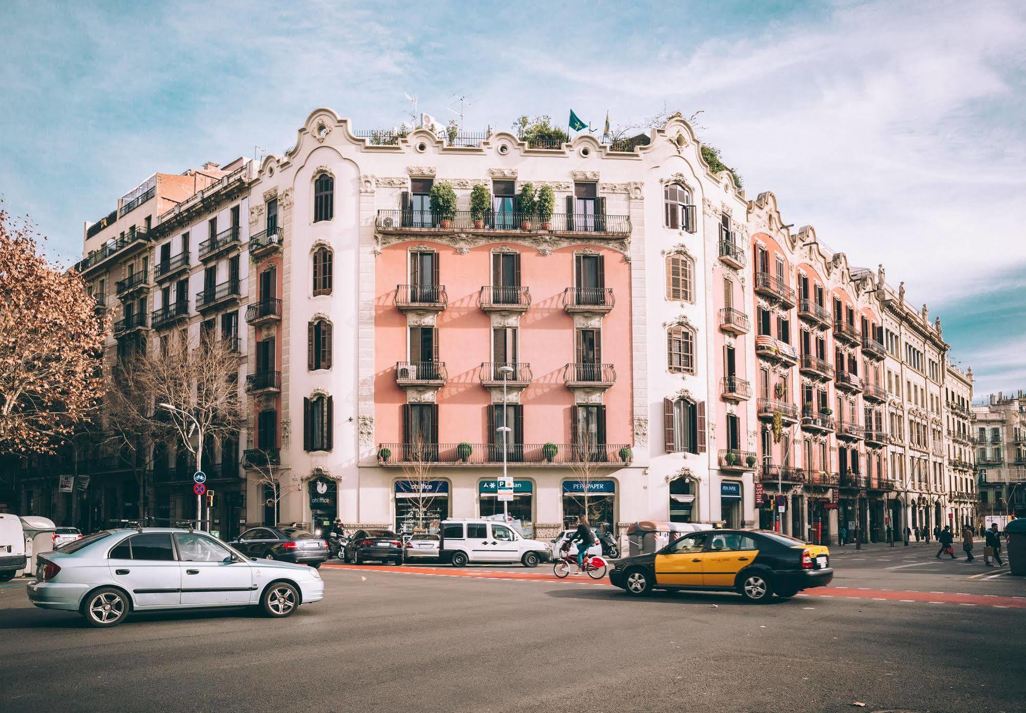 Anakena House Bed & Breakfast Barcelona Exterior photo
